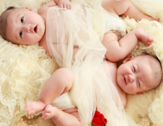 ���������ڼ�10��ע������' /></a></div>
		<div class=